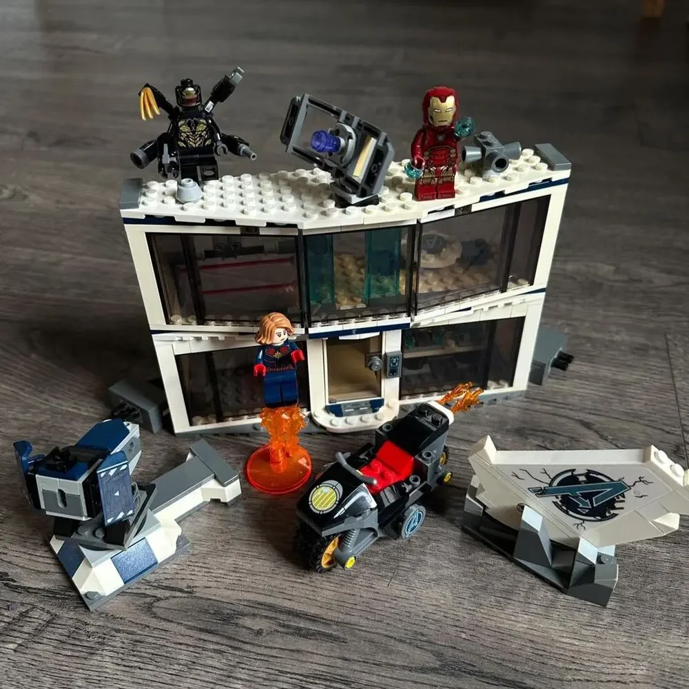 2021 Retired LEGO Marvel 76192 Avengers Endgame Battle Compound Set - Incomplete